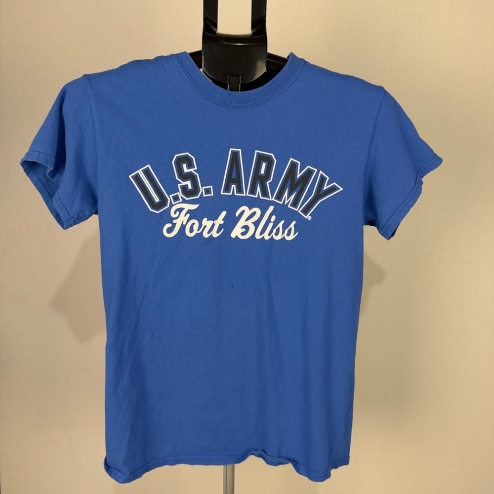 US Army Fort Bliss Graphic T-Shirt Blue Short Sleeve Crew Neck Tee‎